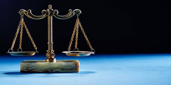 Pros and Cons of Private Equity Investing: What You Need to Know as a High-Net-Worth Investor